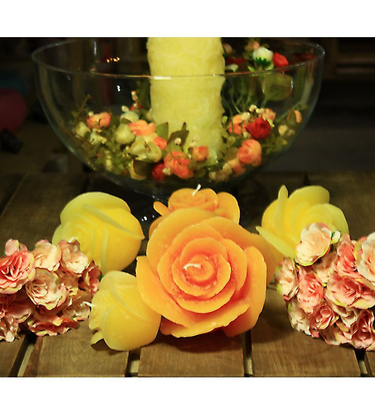 Rose shaped candle