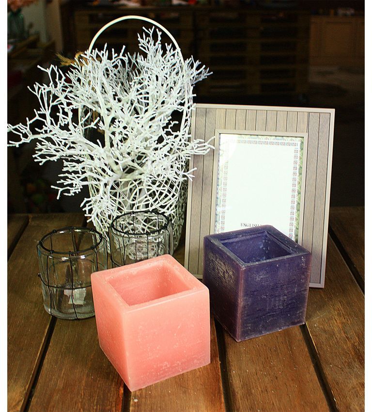 Hollow square candle